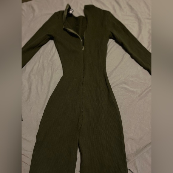 Long sleeve jumpsuit - Picture 2 of 3